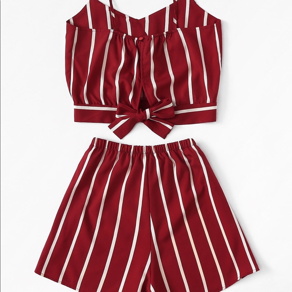 NEW SET. Striped bow tie back with shorts